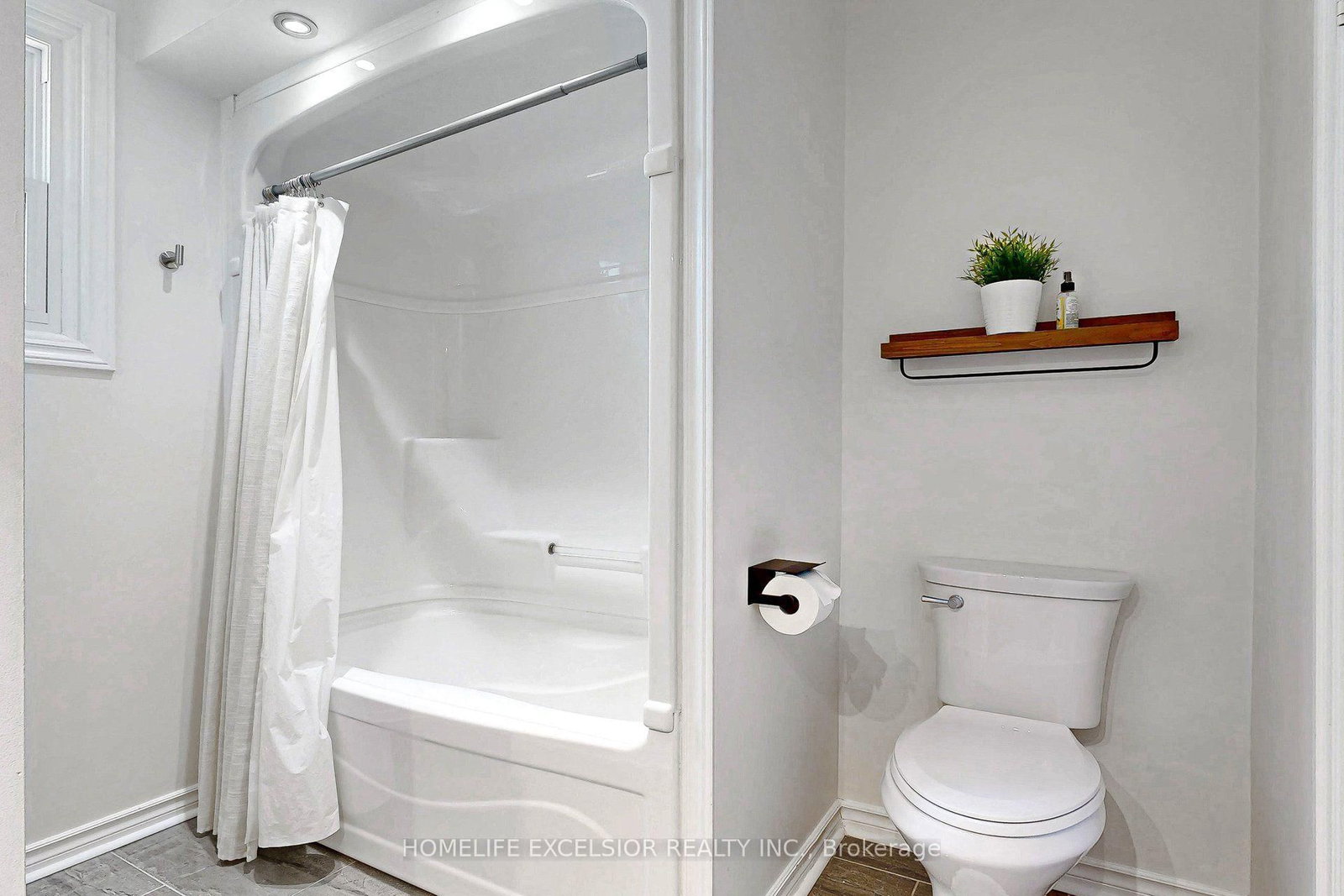 4 Albert Street • Whitchurch-Stouffville, ON photo 17