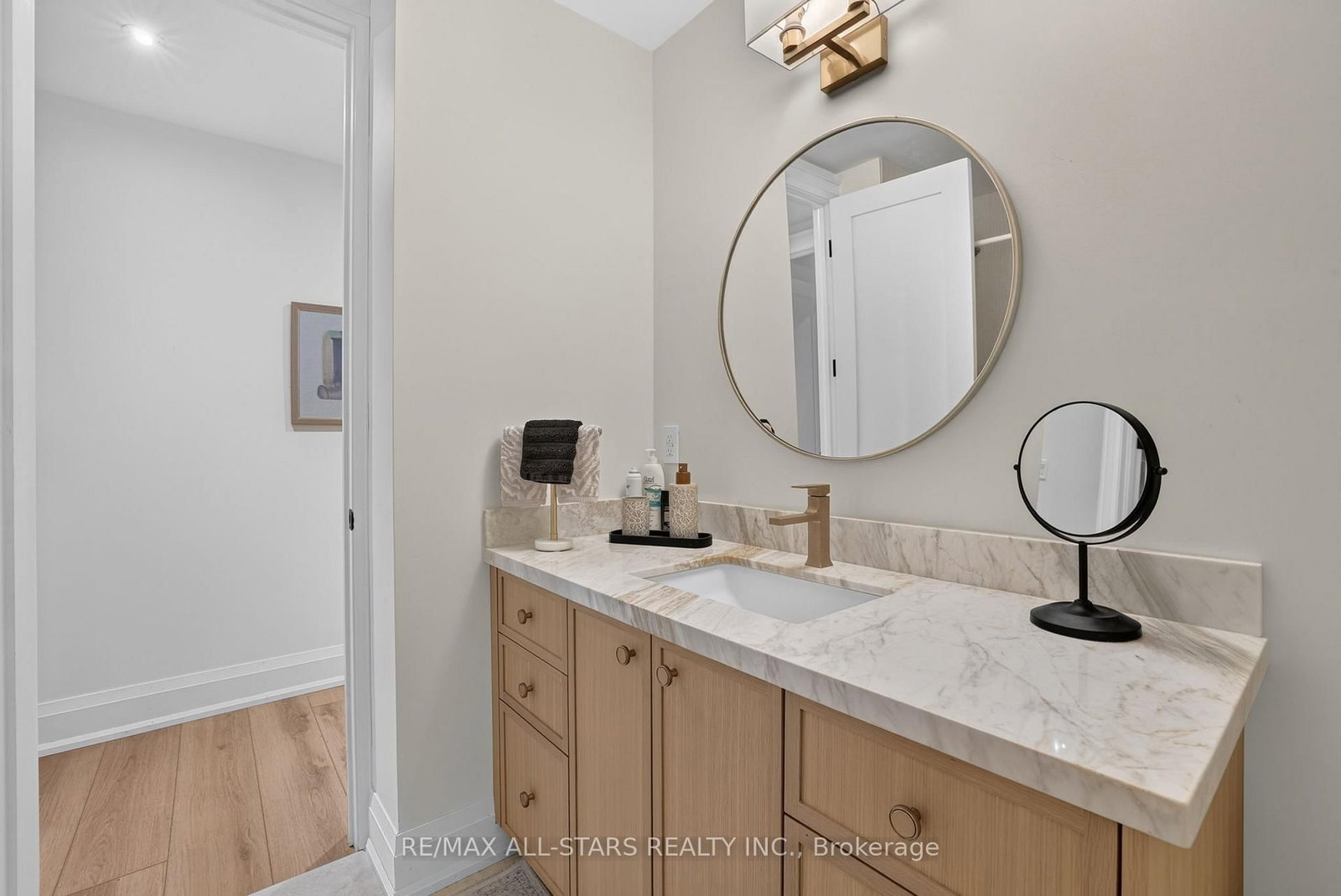 351 South Street • Whitchurch-Stouffville, ON photo 38