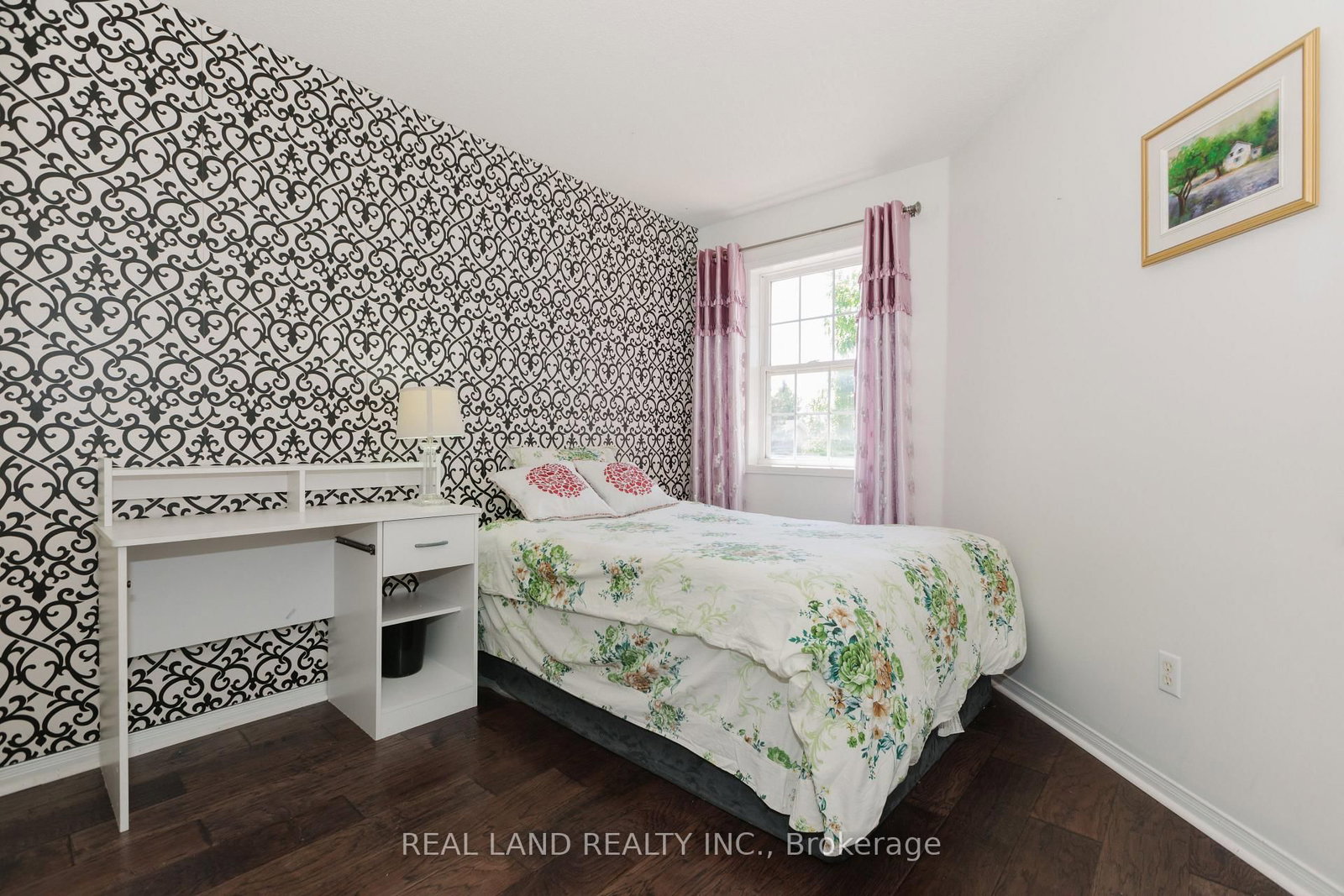 697 Limpert Terrace • Newmarket, ON photo 24