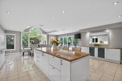 298 Castlehill Road • Vaughan, ON photo 8