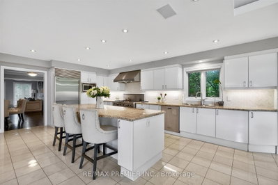 298 Castlehill Road • Vaughan, ON photo 9