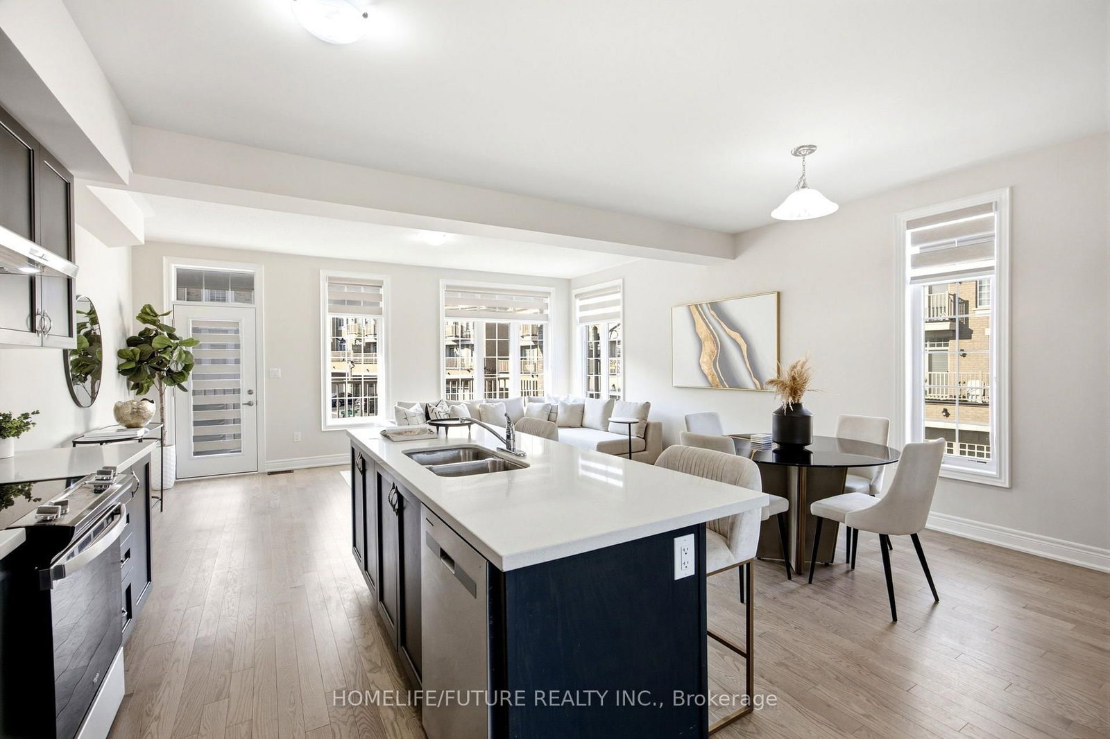 3476 Denison Street • Markham, ON photo 17