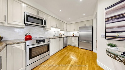 146 Cottonwood Court • Markham, ON photo 9