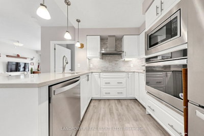 440 William Graham Drive • #503 • Aurora, ON photo 6