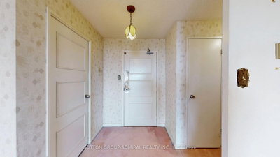 80 Inverlochy Boulevard • #1011 • Markham, ON photo 4