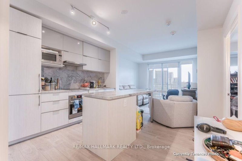 525A - 10 Rouge Valley Drive