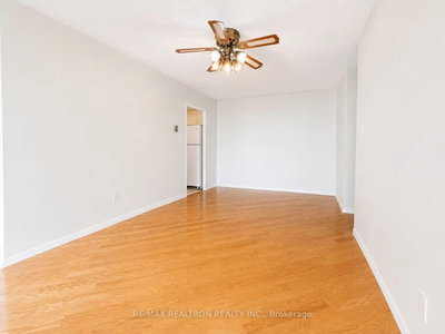 40 S Baif Boulevard • #506 • Richmond Hill, ON photo 9