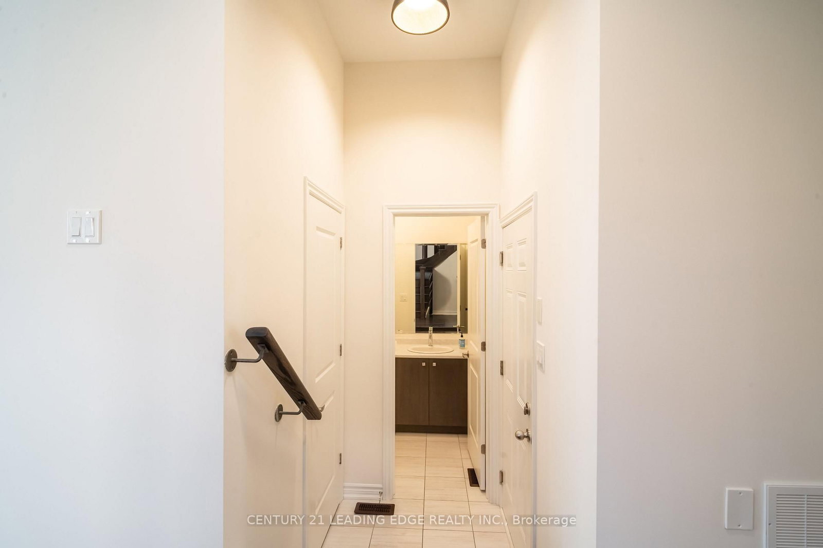 103 KENTLEDGE Avenue • East Gwillimbury, ON photo 7