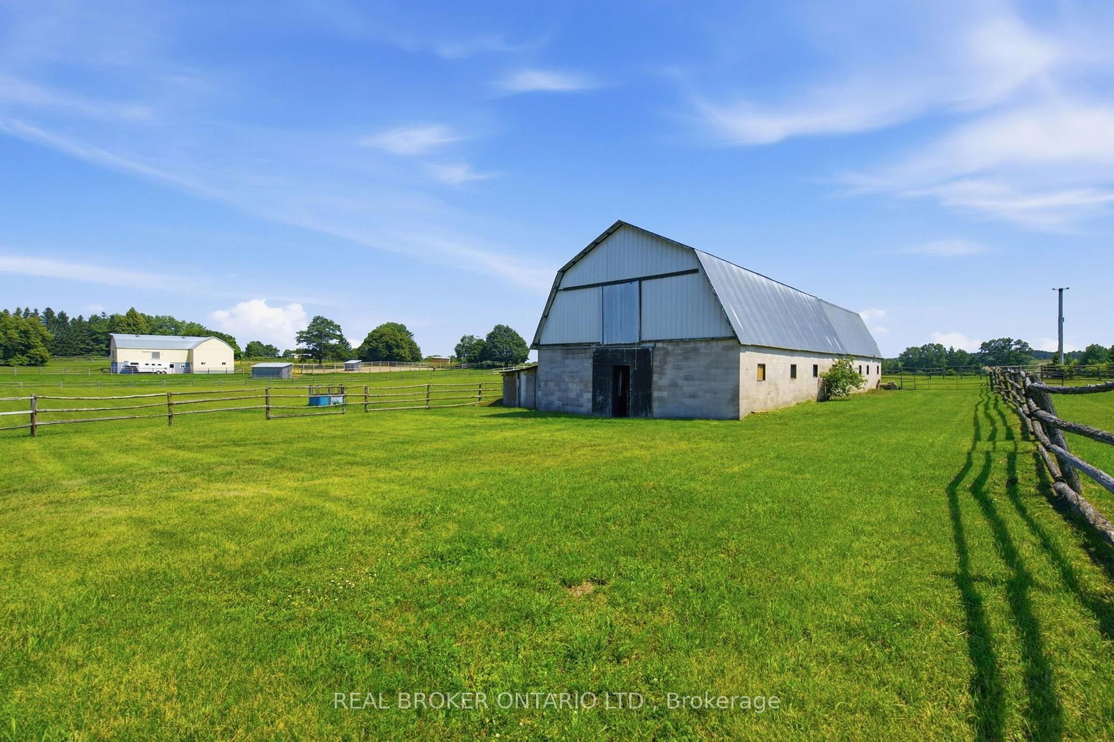 785 Reid Road • Uxbridge, ON photo 3