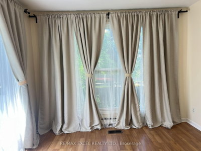 36 Hall Street • Richmond Hill, ON photo 9