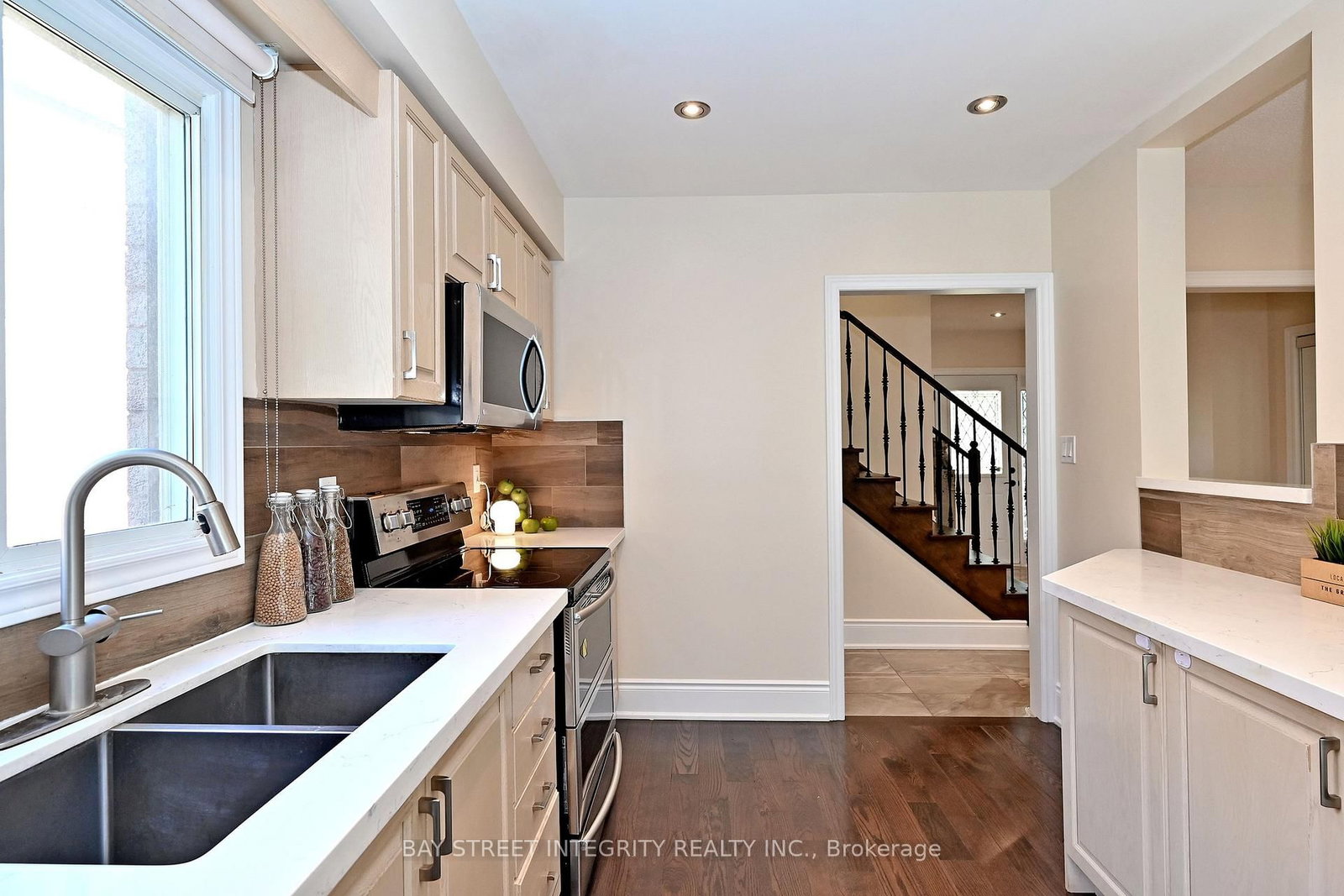 95 Alpine Crescent • Richmond Hill, ON photo 14