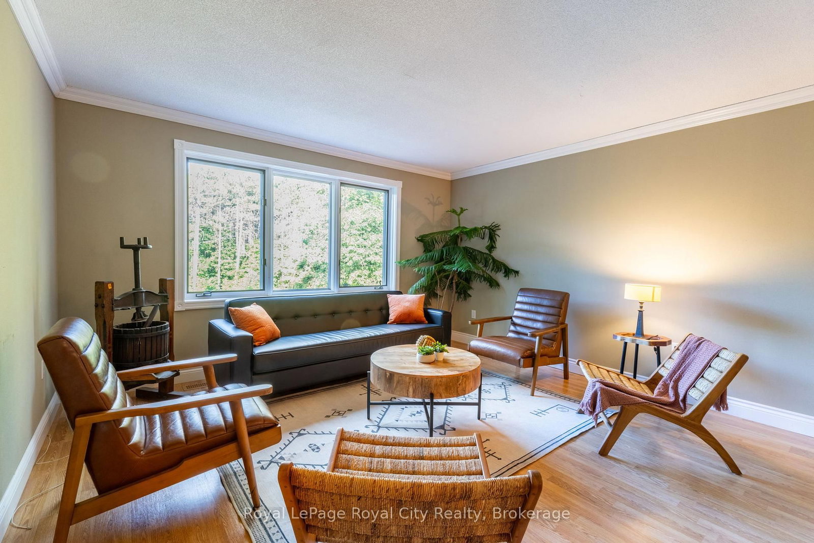 8276 County Road 27 Road • Essa, ON photo 3