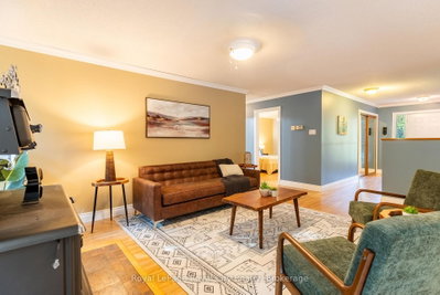 8276 County Road 27 Road • Essa, ON photo 9