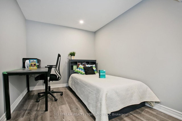 Bsmt - 261 Doubtfire Crescent