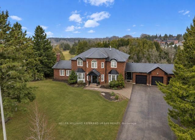 17 Sleepy Hollow Lane