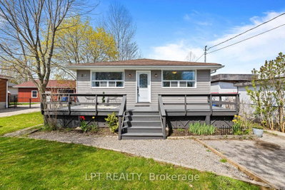 818 Poplar Avenue • Georgina, ON photo 2