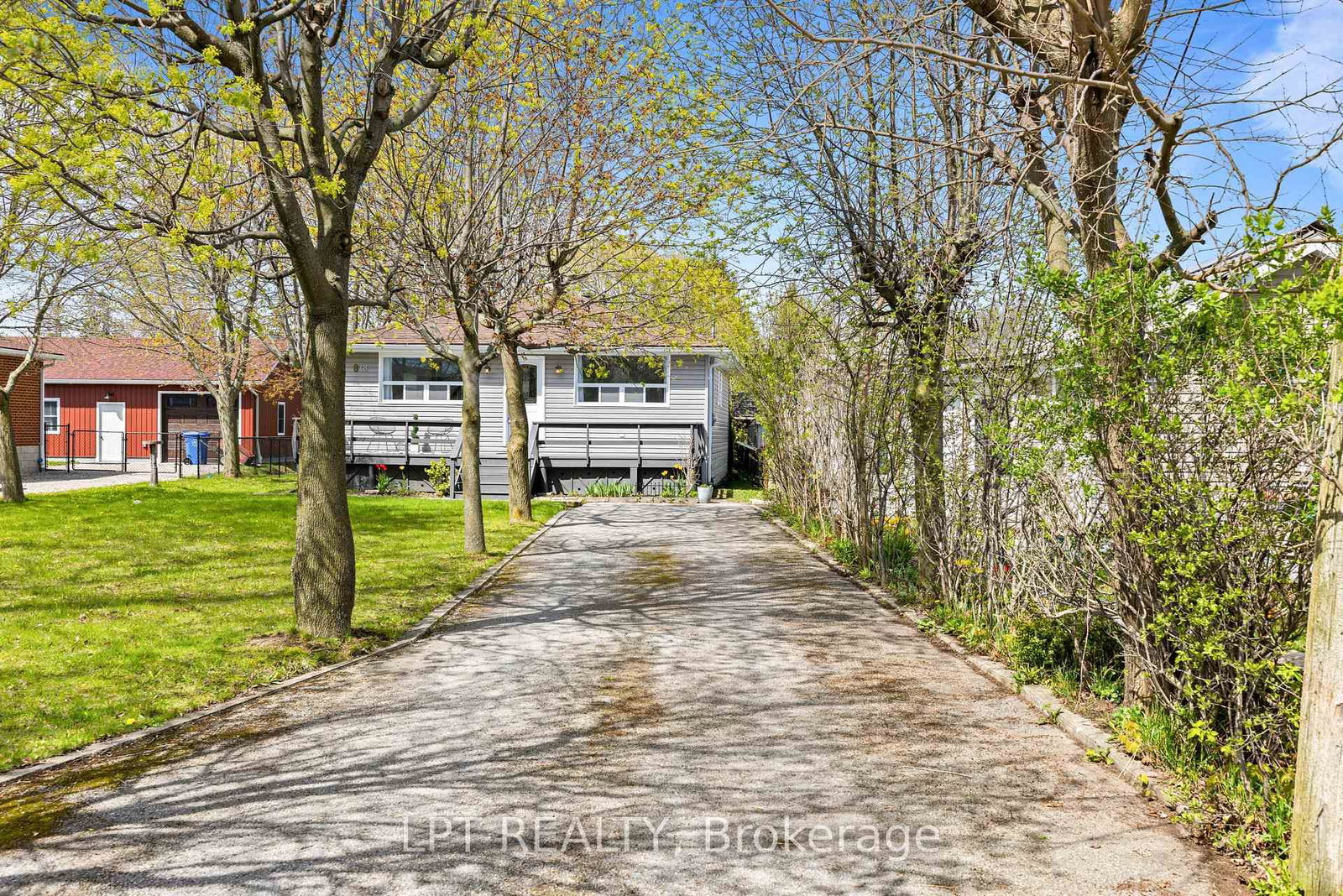 818 Poplar Avenue • Georgina, ON photo 5