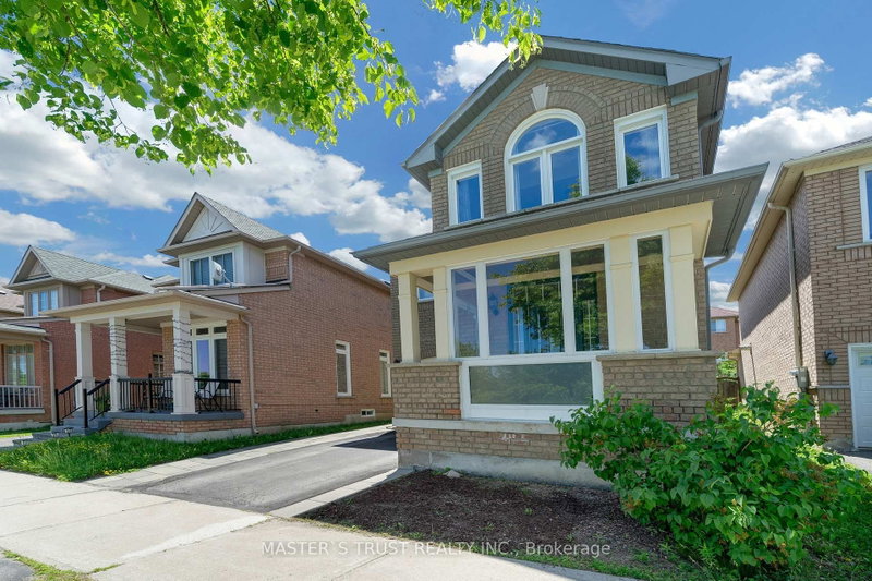 418 The Bridle Walk