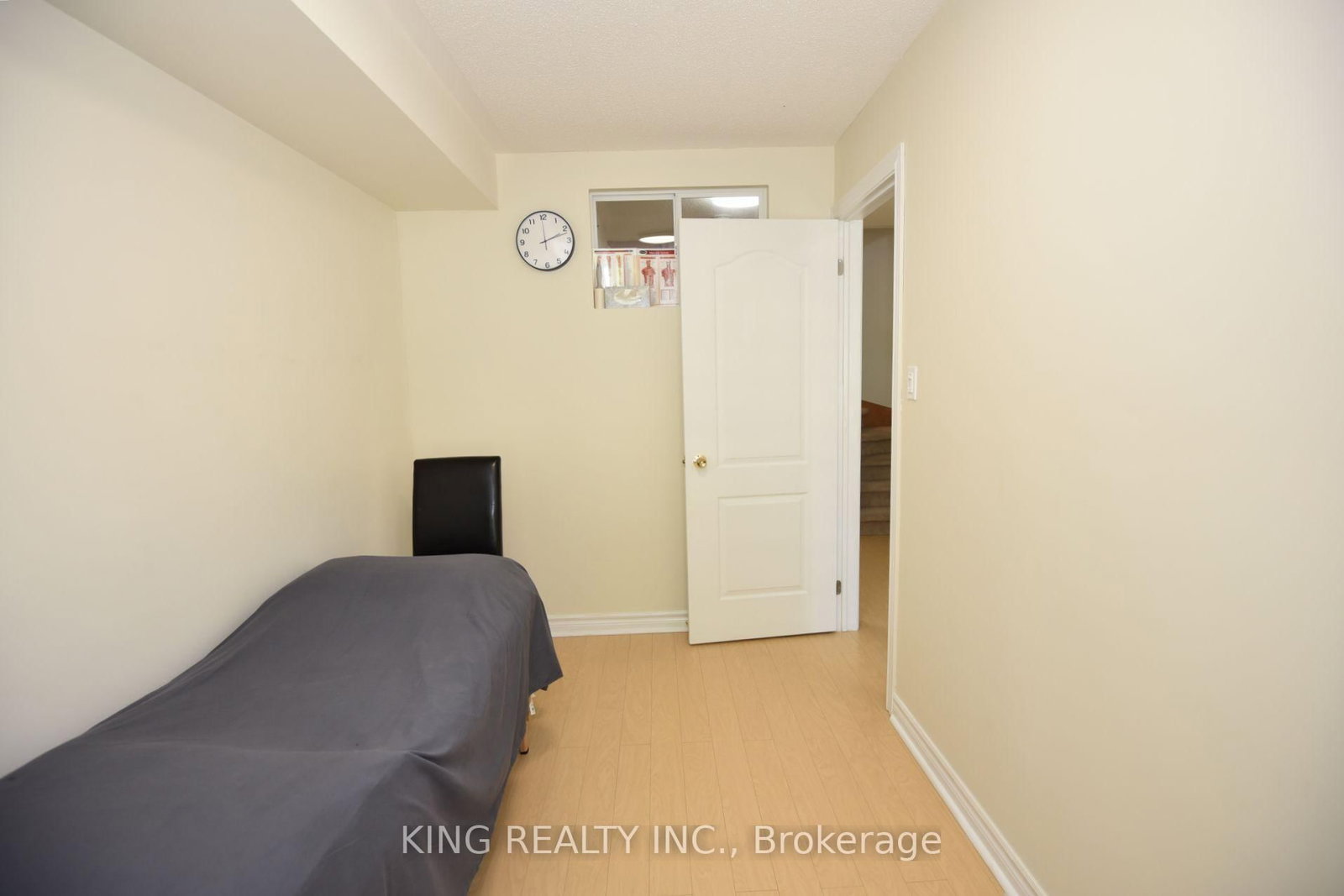 2817 Bur Oak Avenue • Markham, ON photo 14