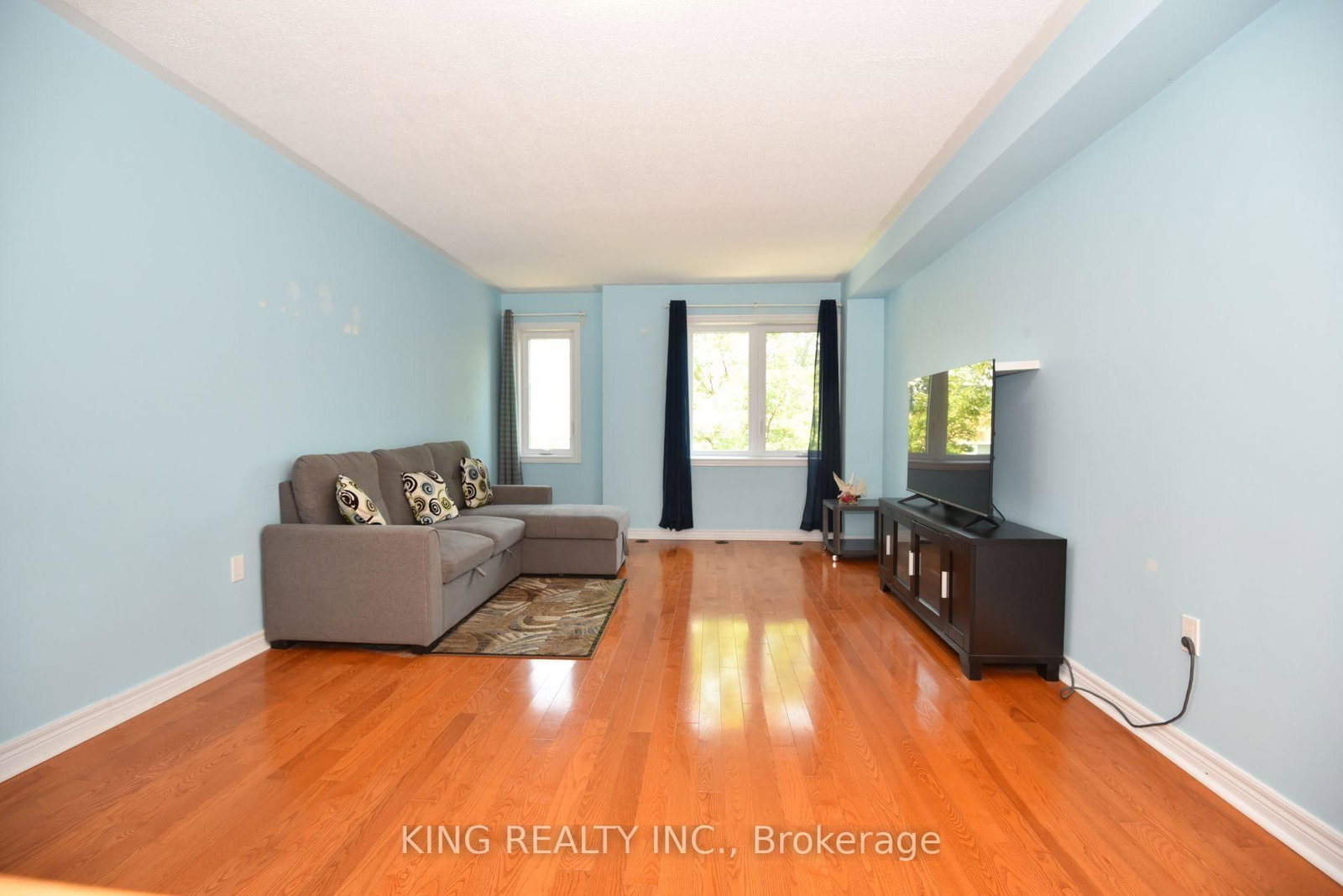 2817 Bur Oak Avenue • Markham, ON photo 17