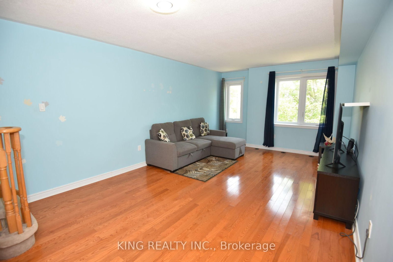 2817 Bur Oak Avenue • Markham, ON photo 18
