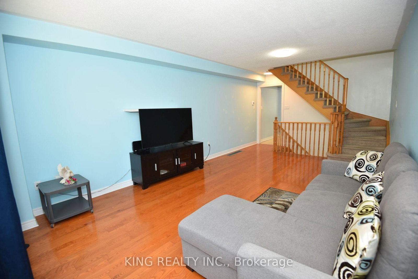 2817 Bur Oak Avenue • Markham, ON photo 19