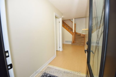 2817 Bur Oak Avenue • Markham, ON photo 8