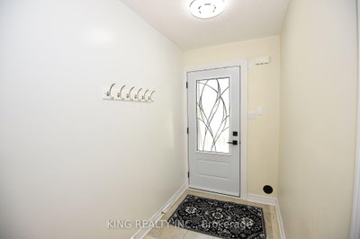 2817 Bur Oak Avenue • Markham, ON photo 9