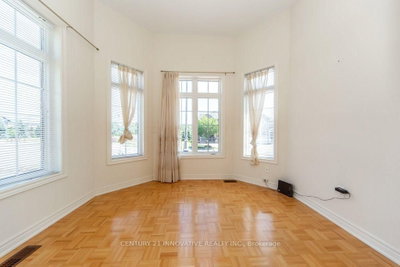 116 Riverwalk Drive • Markham, ON photo 8