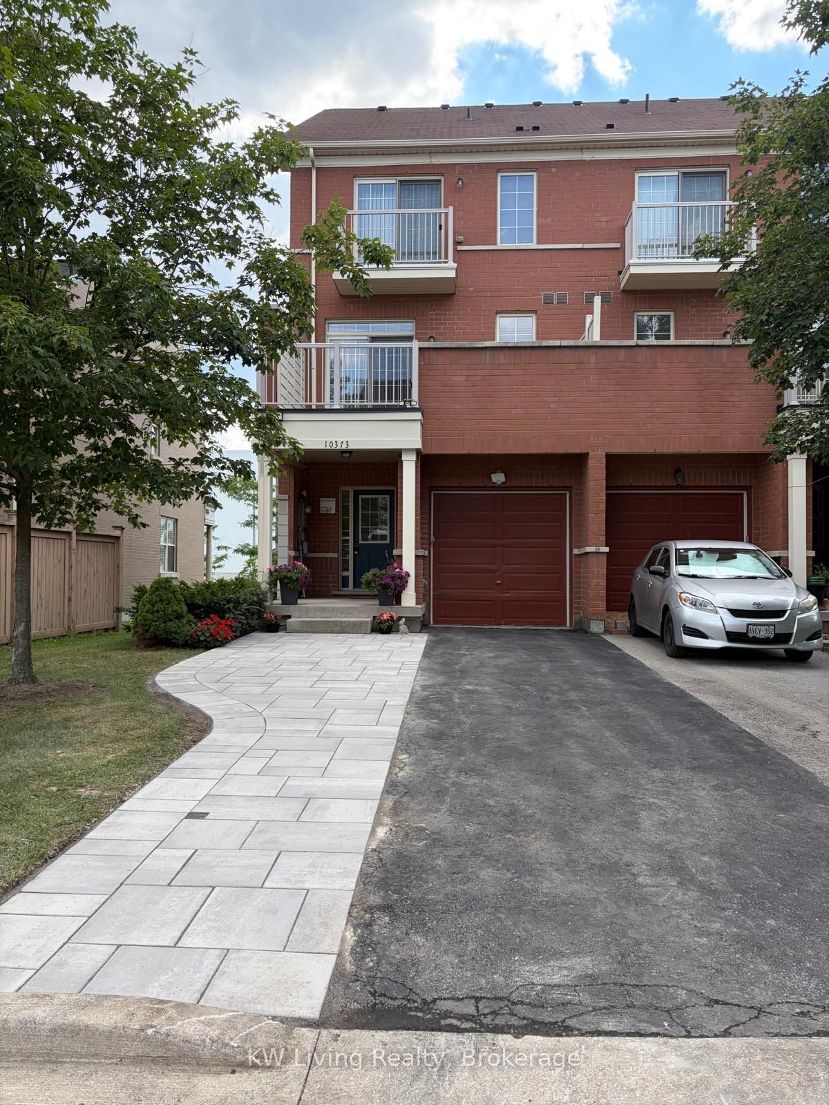 10373 Woodbine Avenue • Markham, ON photo 3