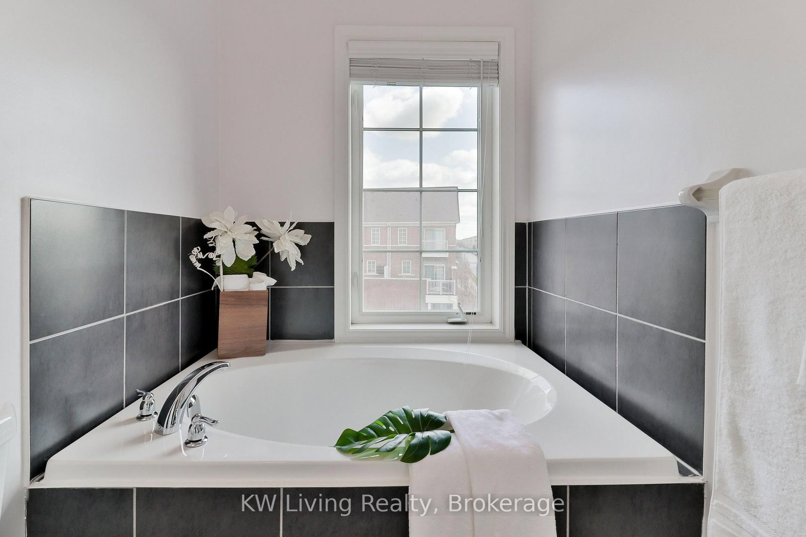 10373 Woodbine Avenue • Markham, ON photo 43