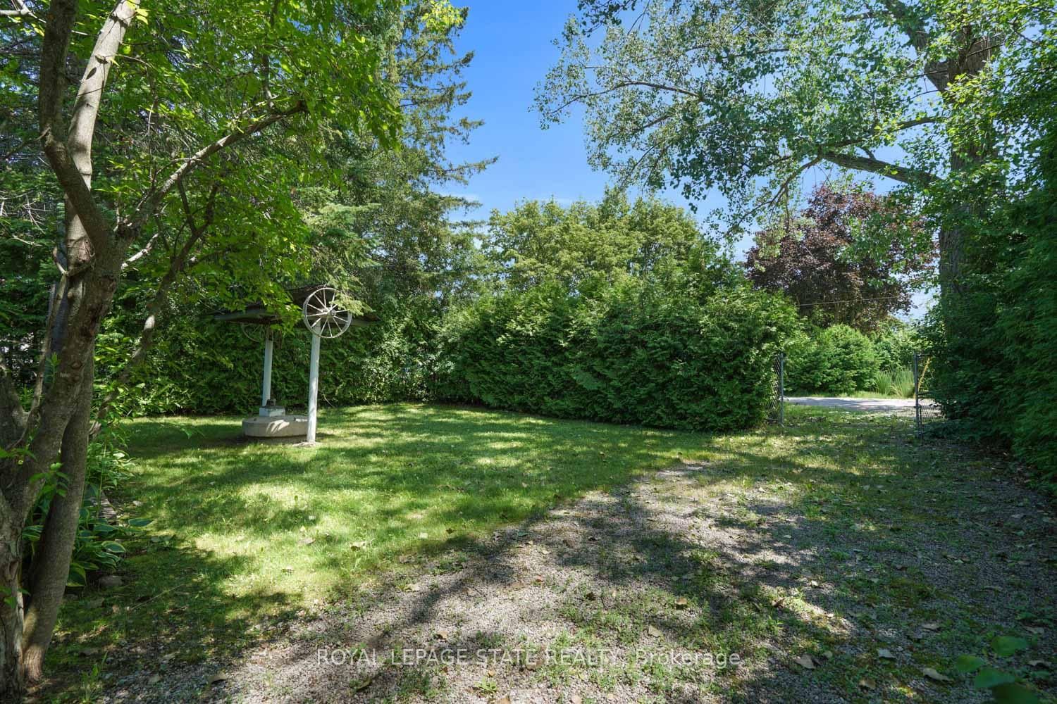 104 Farley Circle • Georgina, ON photo 17