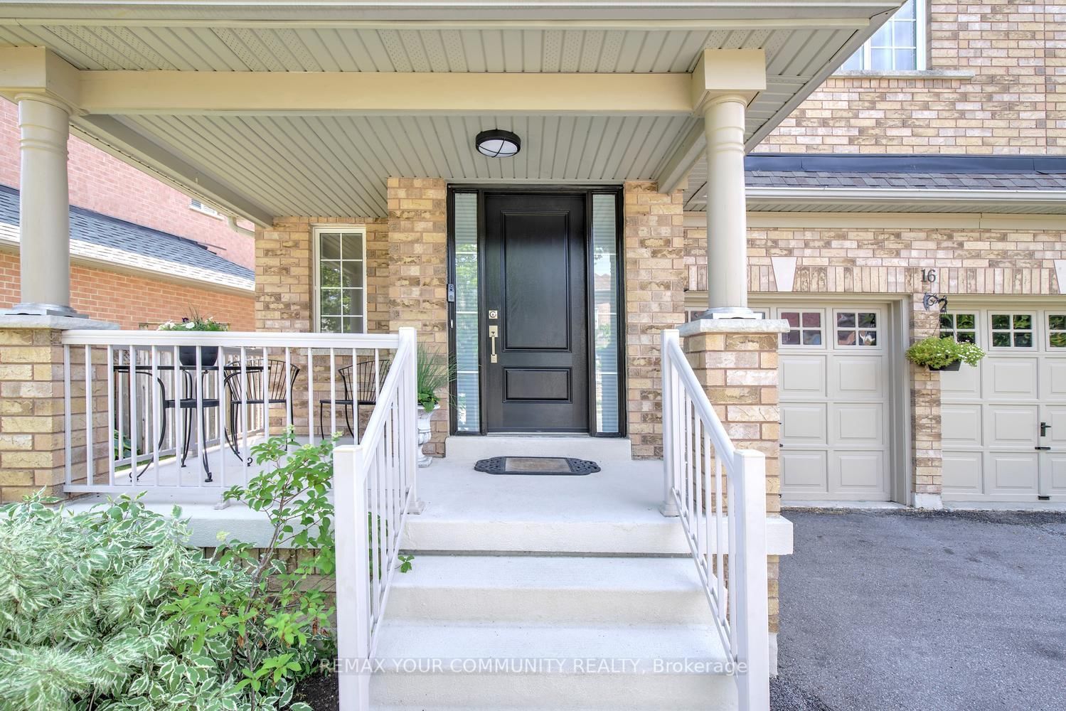 16 Westway Crescent • Vaughan, ON photo 2