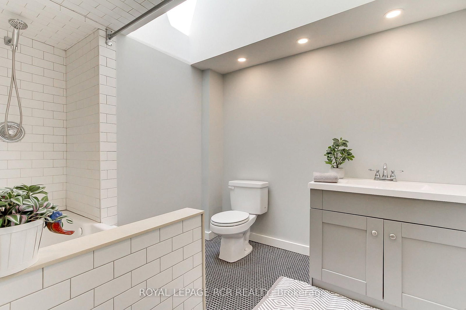 3967 Algonquin Avenue • Innisfil, ON photo 36