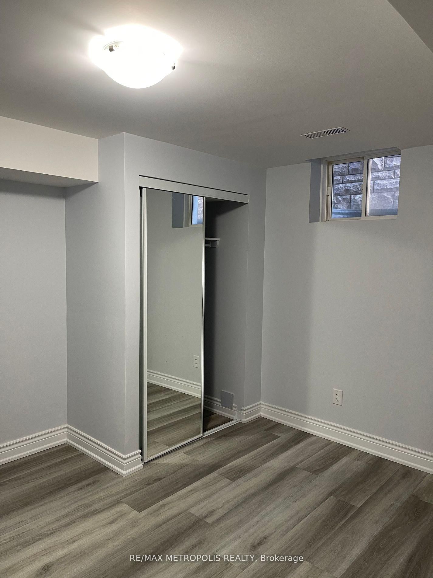 BSMT - 272 CORNELL PARK Avenue, Markham 5