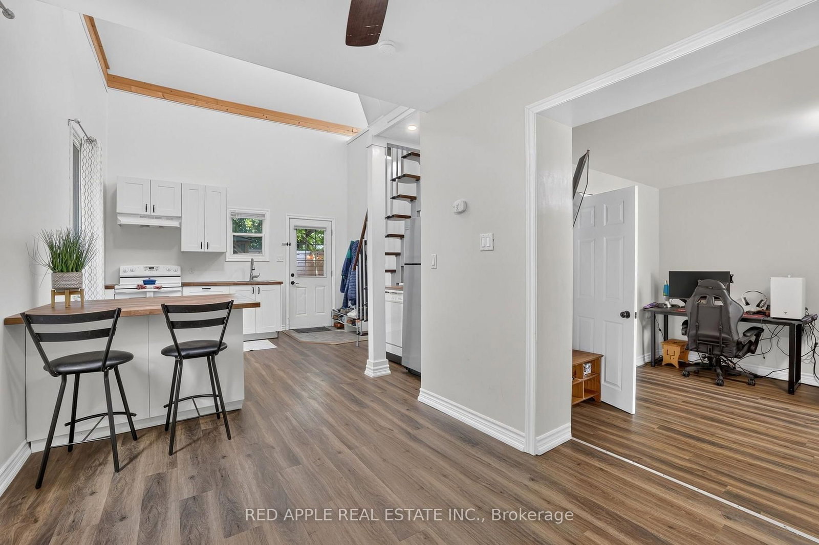 20435 Leslie Street • East Gwillimbury, ON photo 31