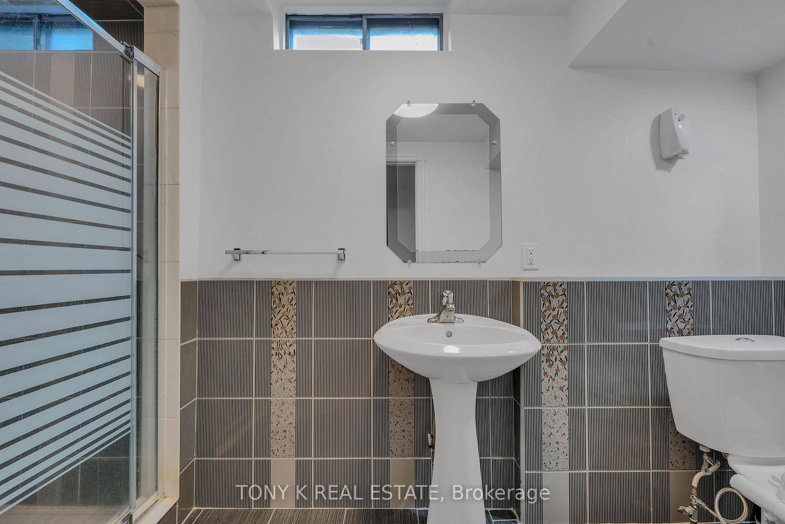 515 London Road • Newmarket, ON photo 17