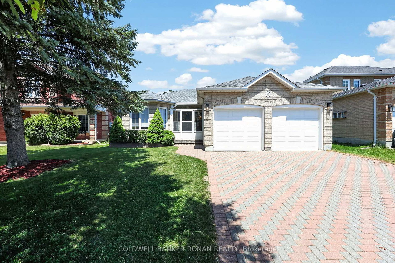 61 Darling Crescent • New Tecumseth, ON photo 1