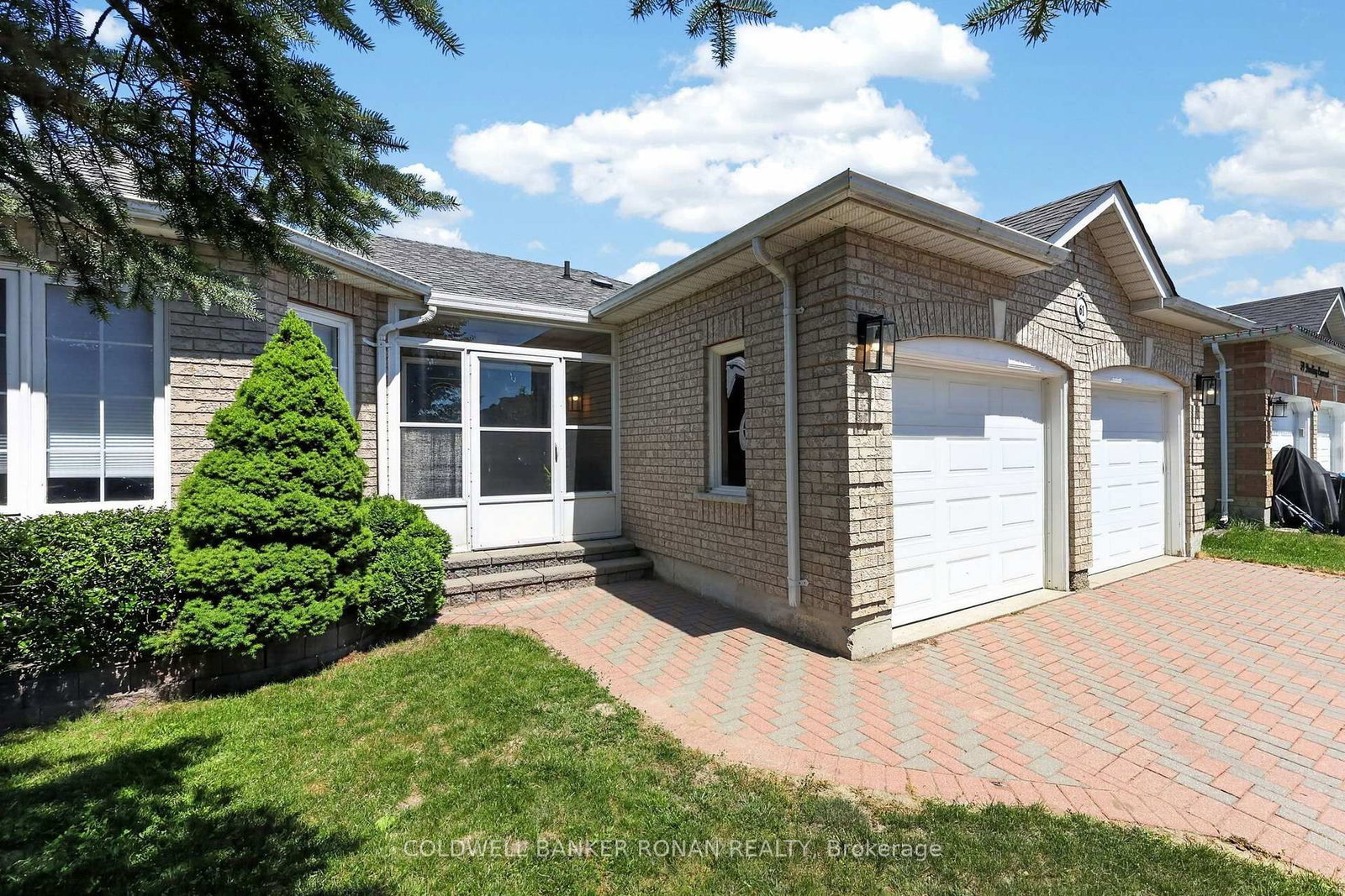 61 Darling Crescent • New Tecumseth, ON photo 2