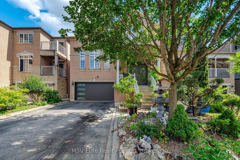 168 Sail Crescent
