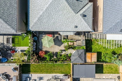 168 Sail Crescent • Vaughan, ON