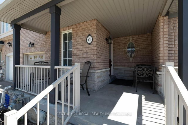 43 Waterton Crescent