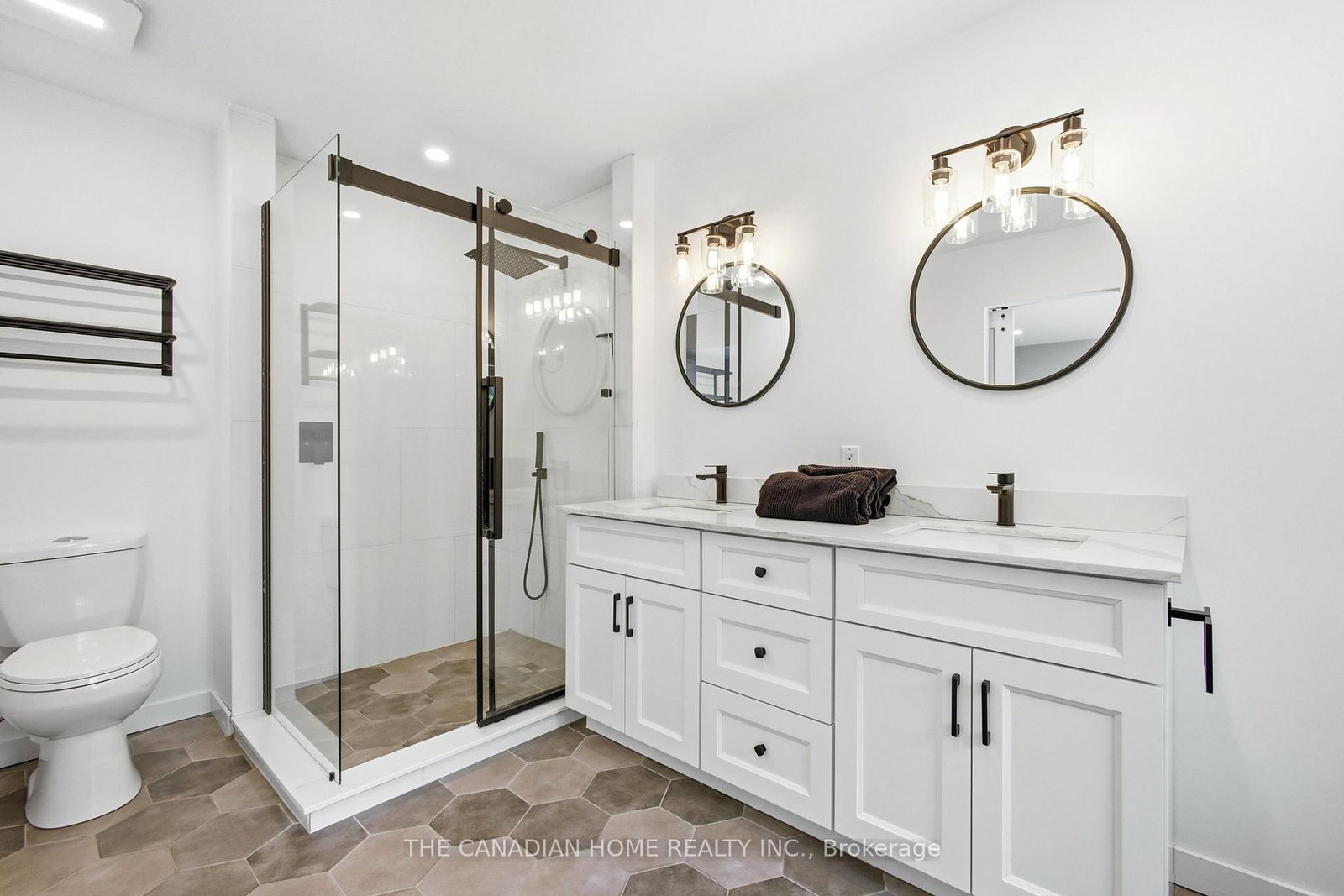 179 Church Street • Georgina, ON photo 17