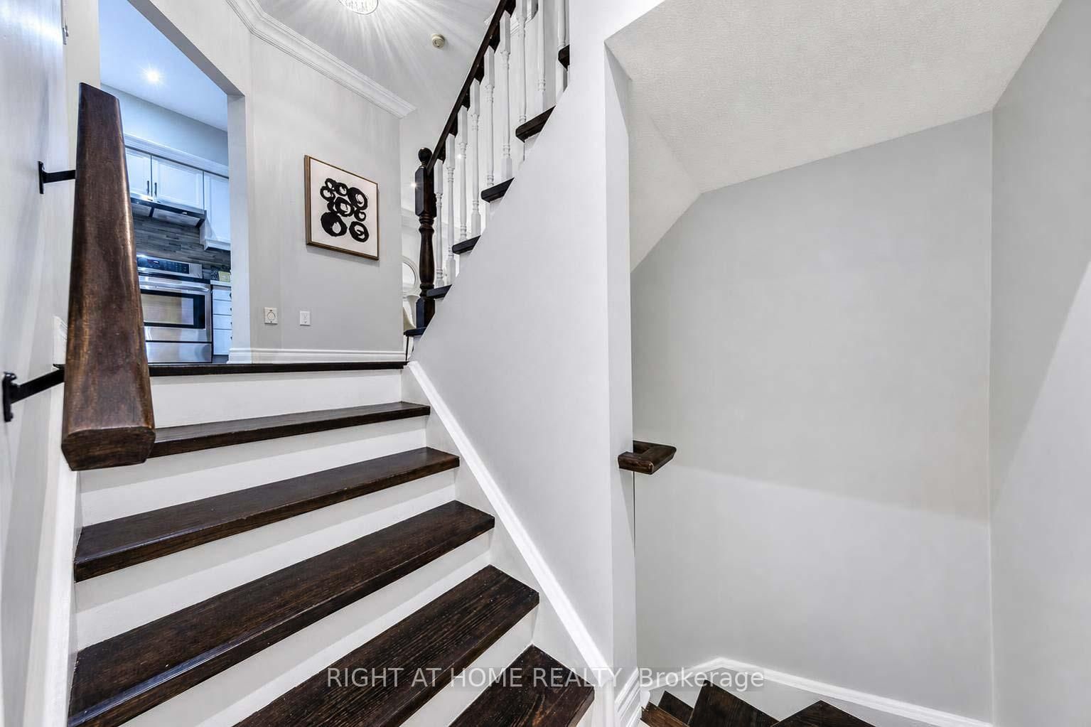 23 Observatory Lane • #204 • Richmond Hill, ON photo 31