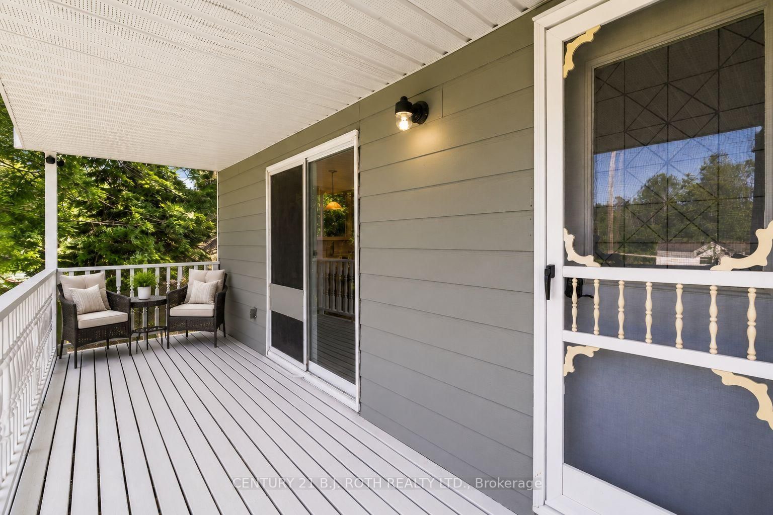 957 7th Line • Innisfil, ON photo 7