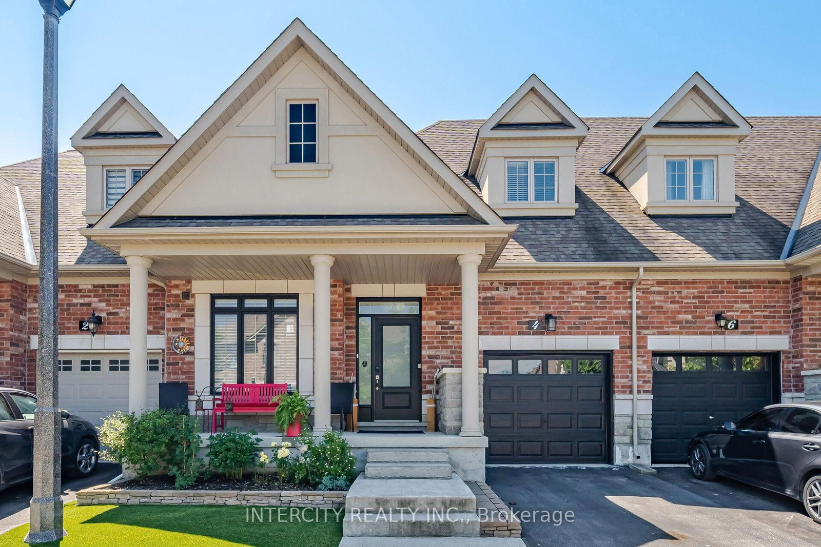 4 Petersen Place • King, ON photo 1