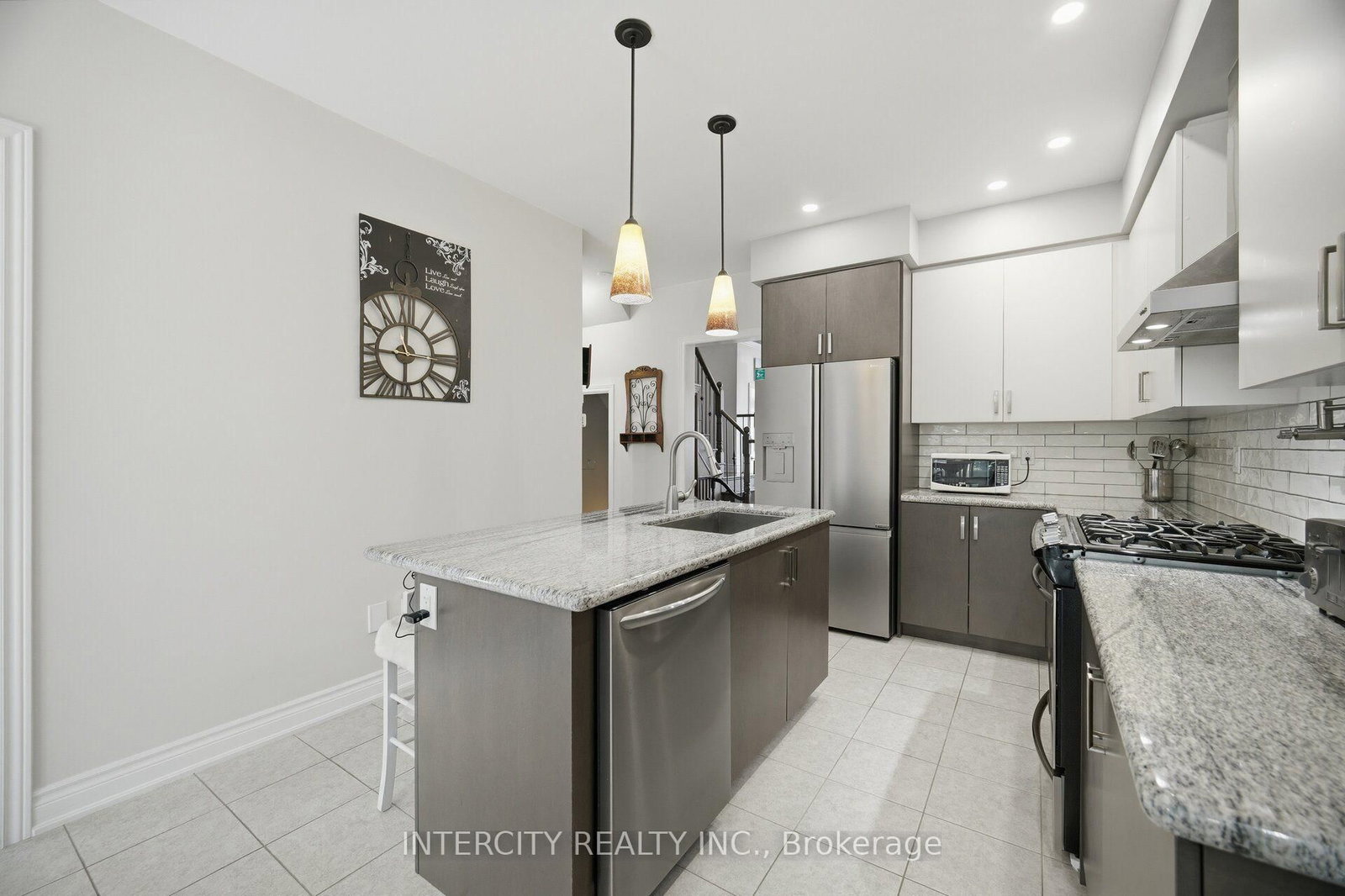 4 Petersen Place • King, ON photo 14