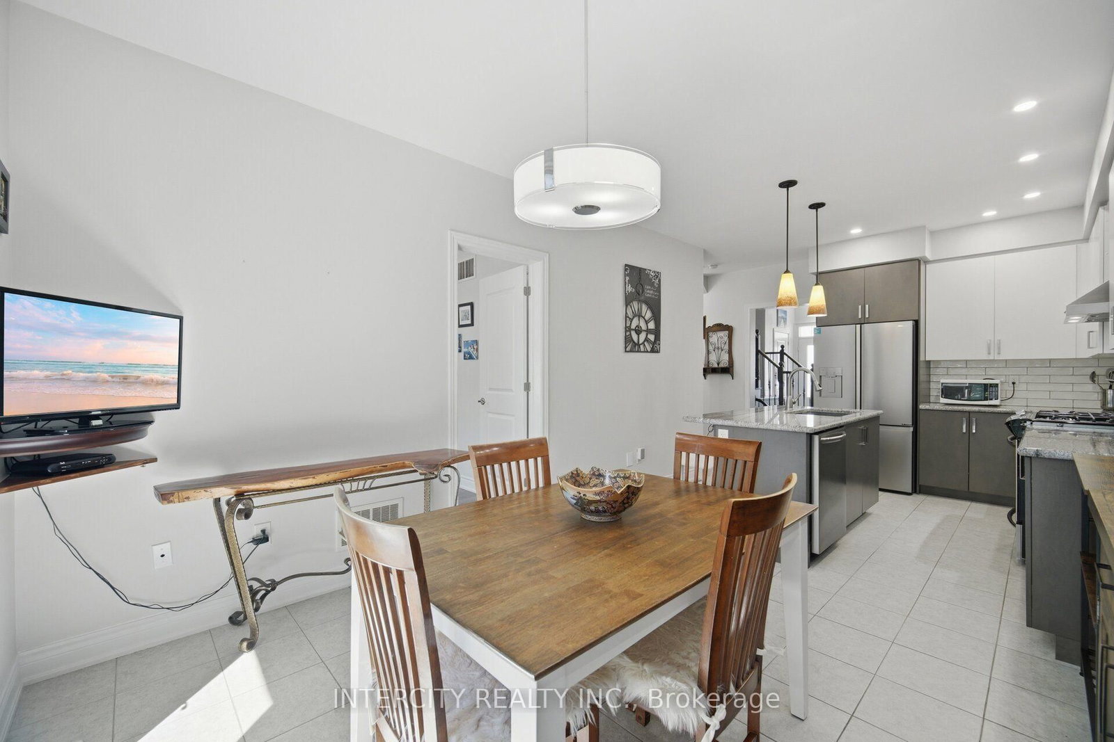 4 Petersen Place • King, ON photo 18