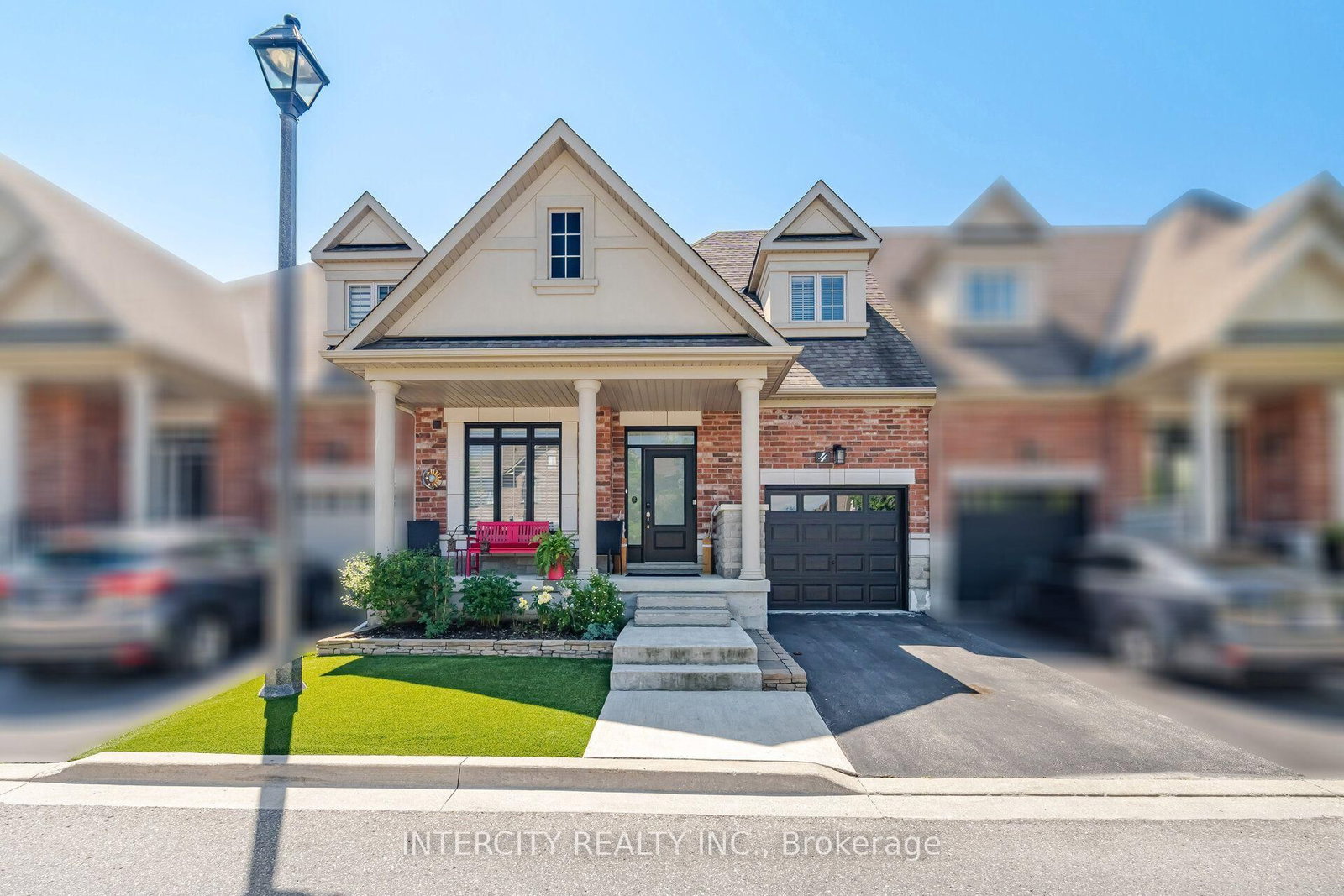 4 Petersen Place • King, ON photo 2