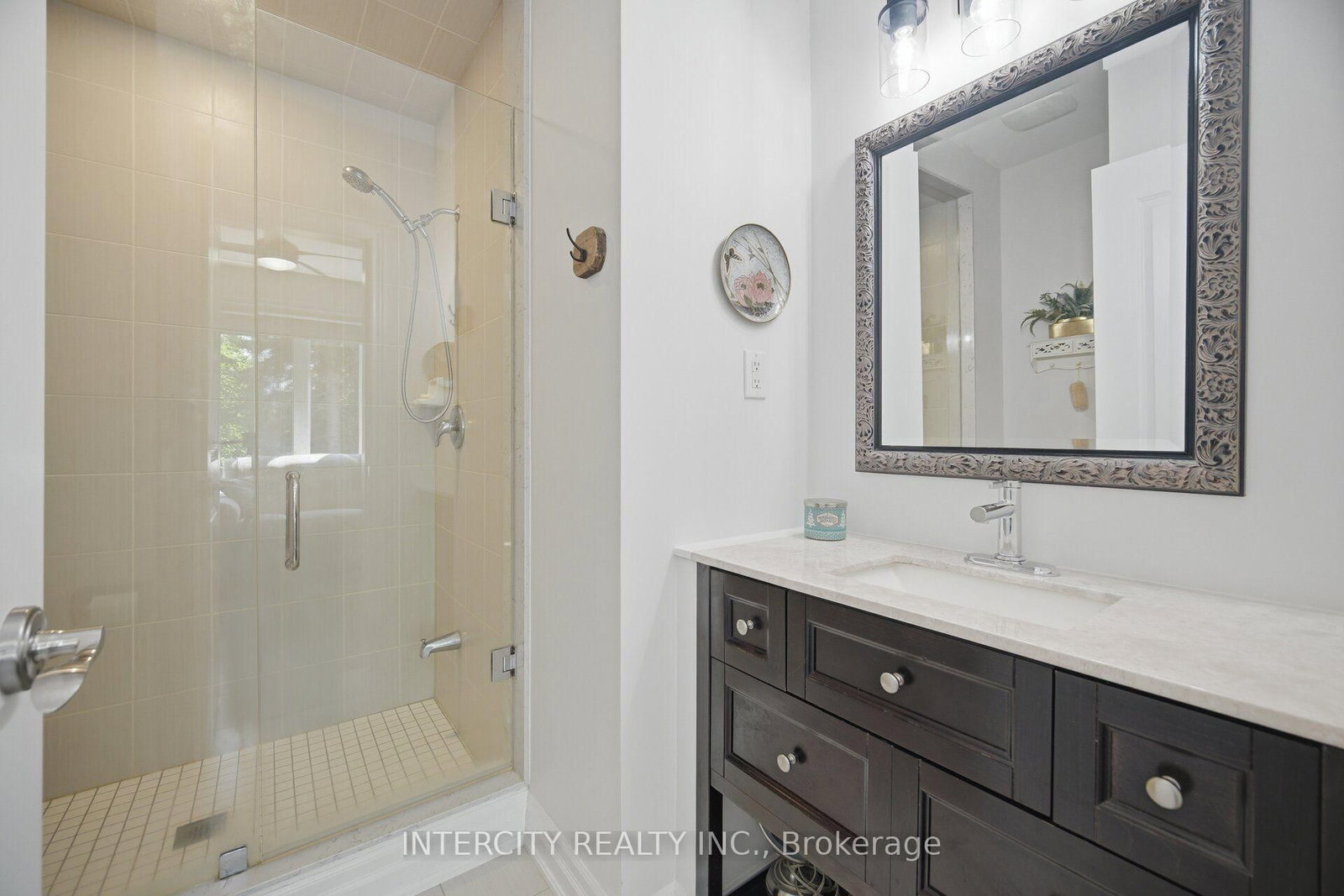 4 Petersen Place • King, ON photo 23